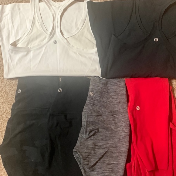 Lululemon packet